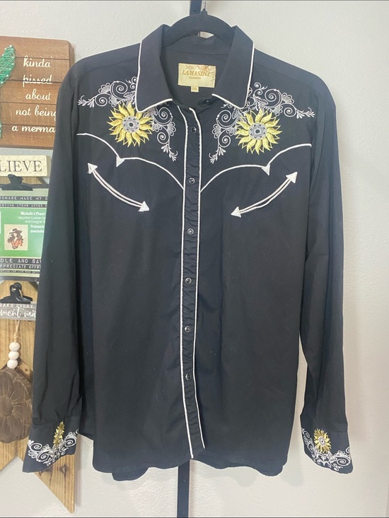 Lamasinl Tops - Vintage Western Black Sunflower Embroidered Button-Down Shirt  24ptp 27L